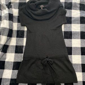 Black short sleeve cowl neck tunic/dress